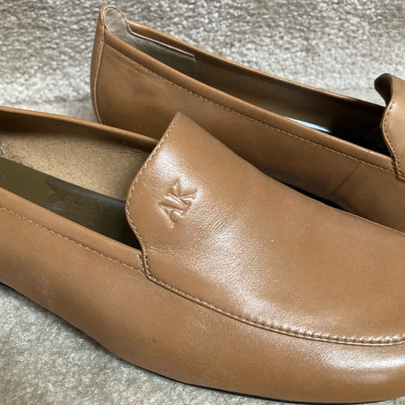 Anne Klein Leather Shoes - Picture 2 of 7